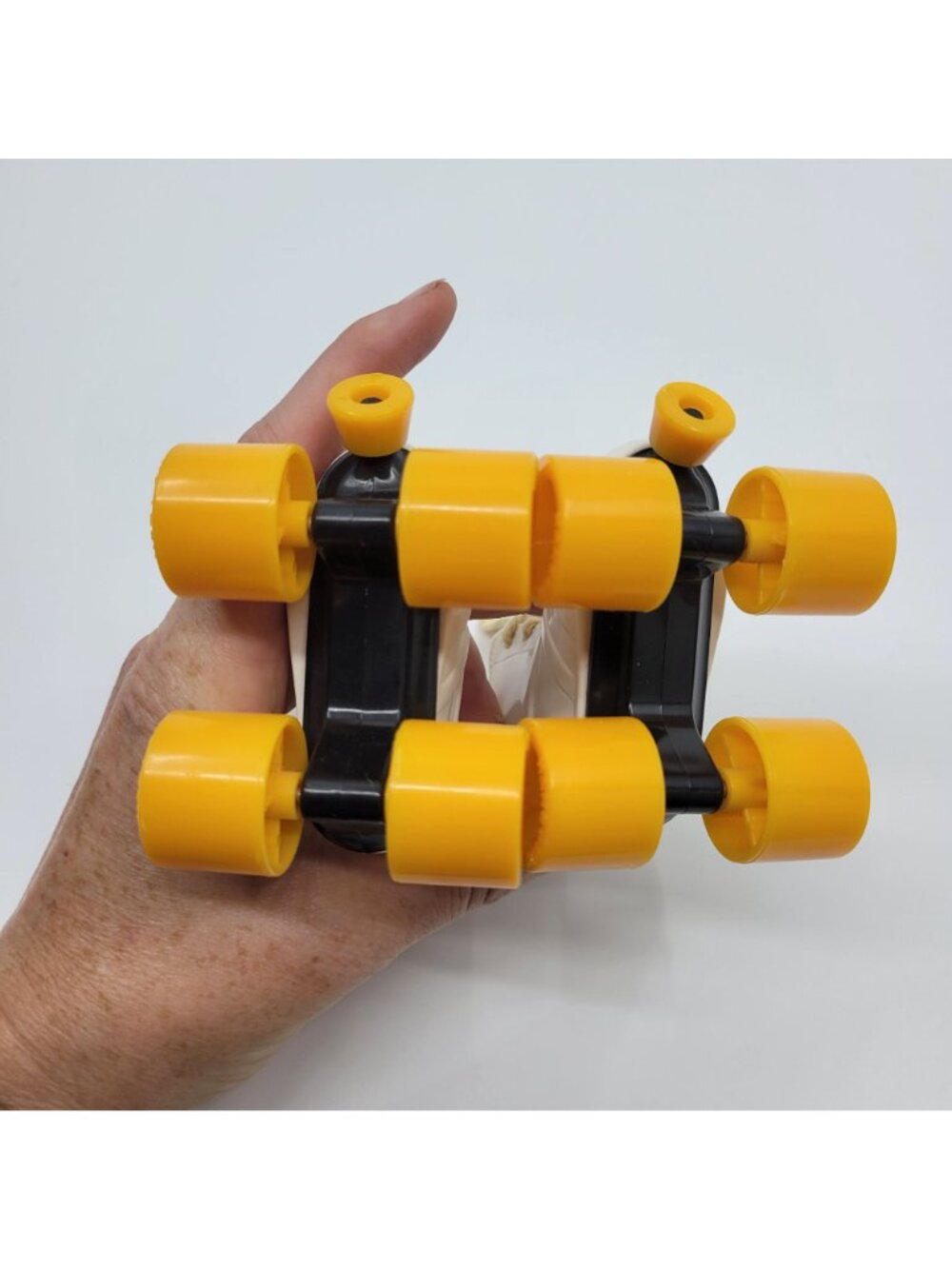 Tomy Kimberly 16" Doll Hang Ten REPLACEMENT ROLLER SKATES Vintage 1983 - Picture 6 of 6